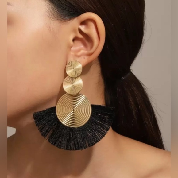 ✨NEW✨ Elegant Gold and Black Spiral boho Earrings - Picture 2 of 6